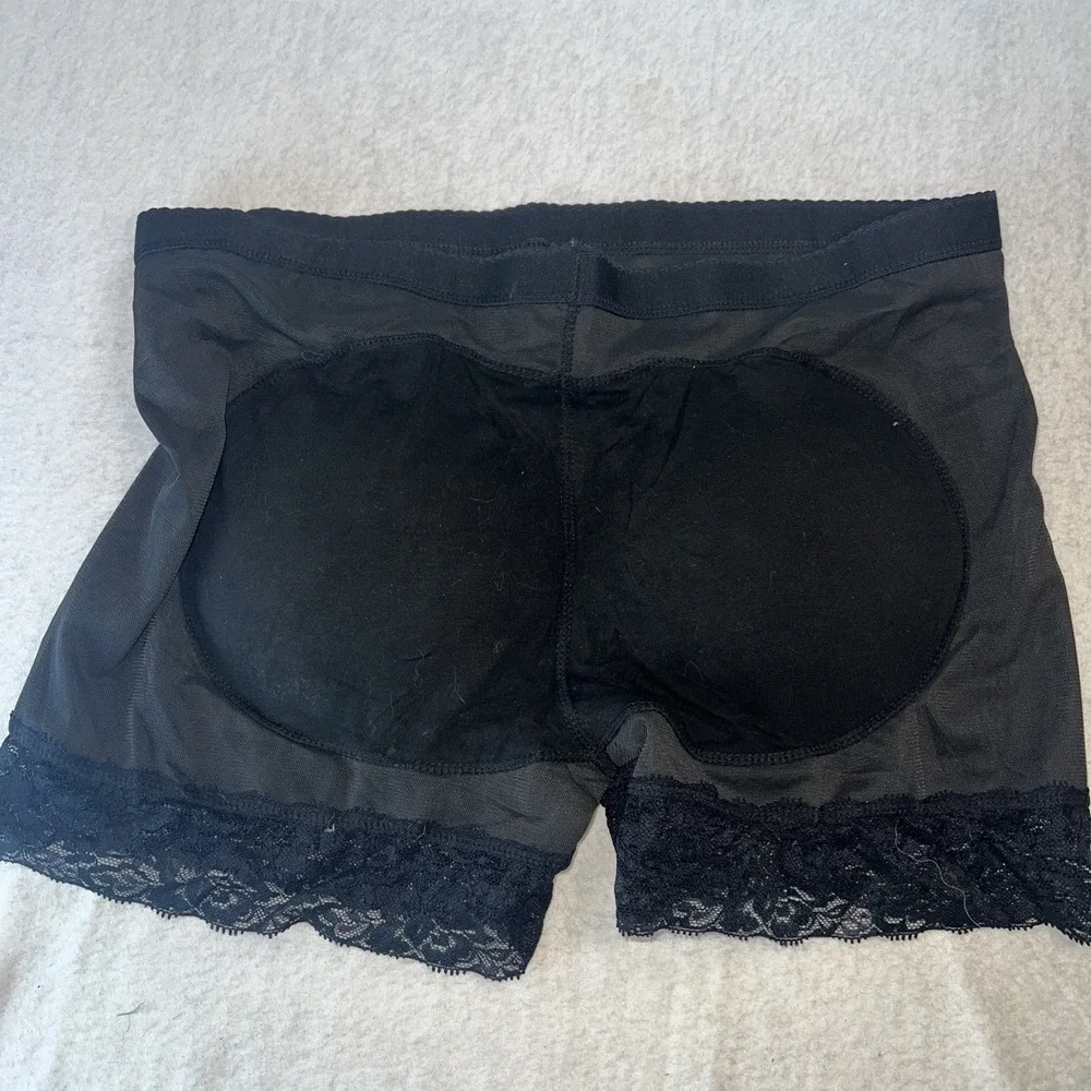 The Unbranded Brand these women